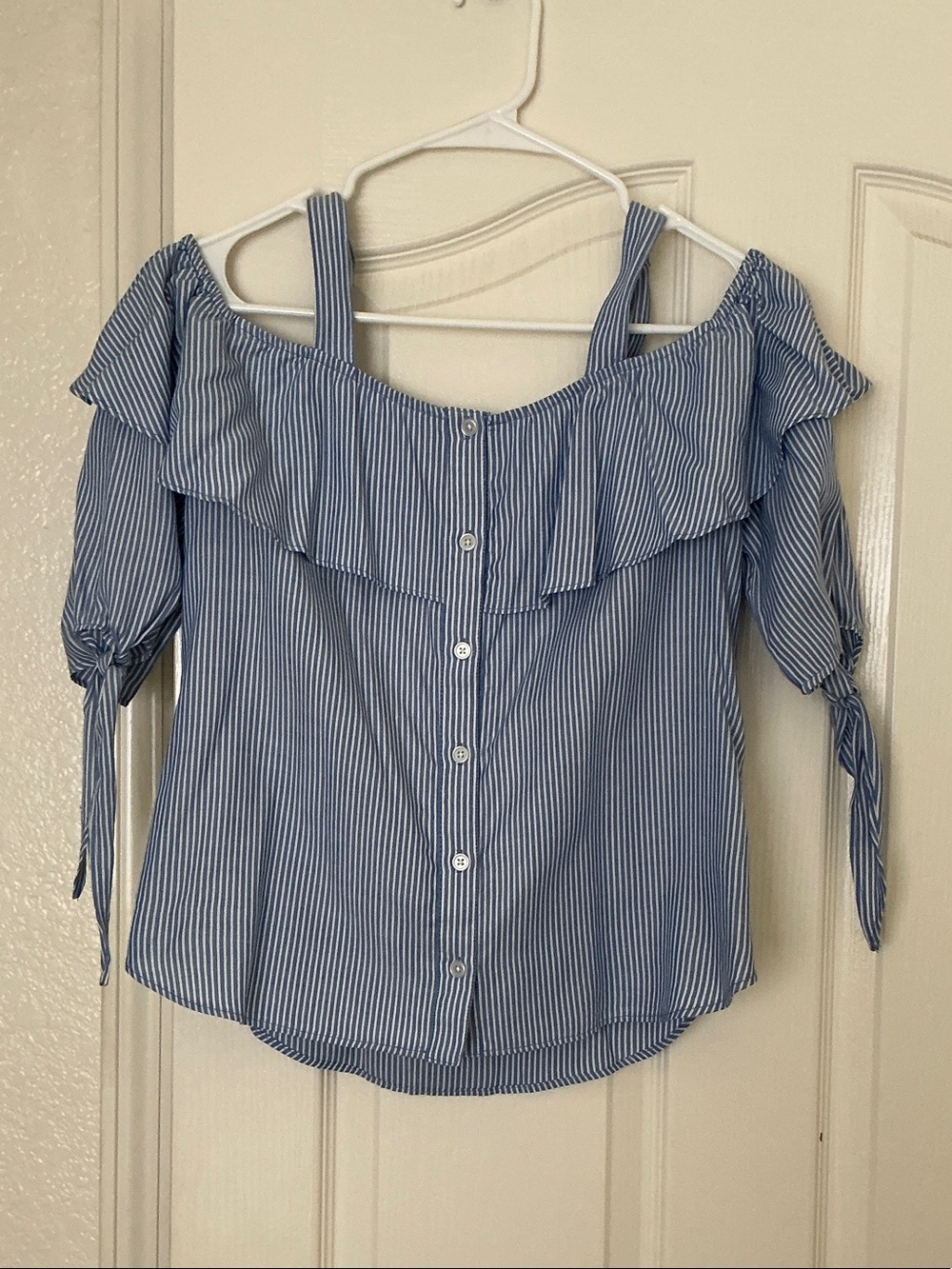 Mossimo Supply Co. Blue & White Striped Off-Shoulder Ruffle Button Front Top